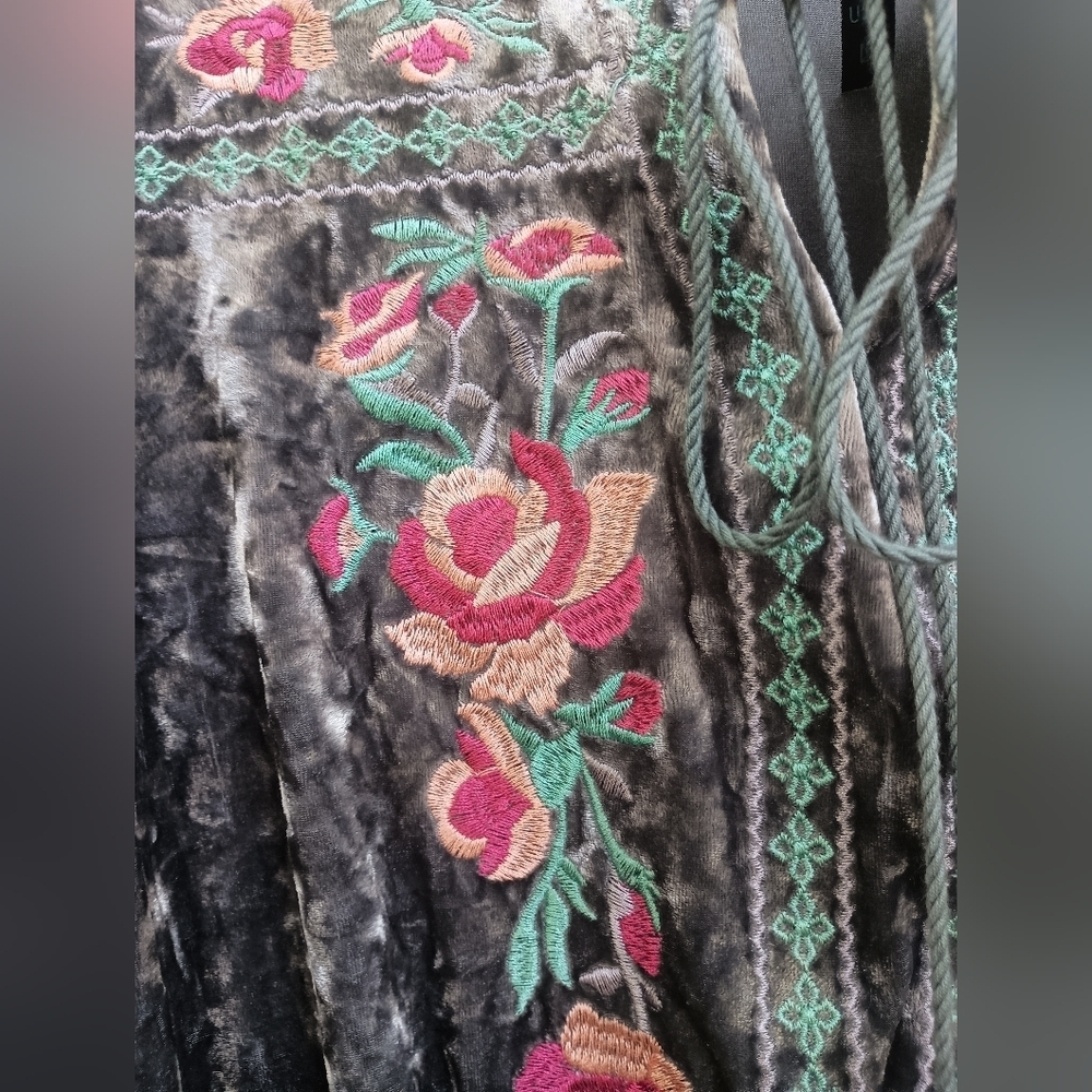 Fashion USA Velvet Maxi Dress in Gray With Floral Embroidery_large - Picture 2 of 6